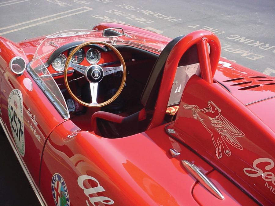 Детали экстерьера Alfa Romeo Spider Veloce Monoposto 1957 года  (фото 6 из 10)
